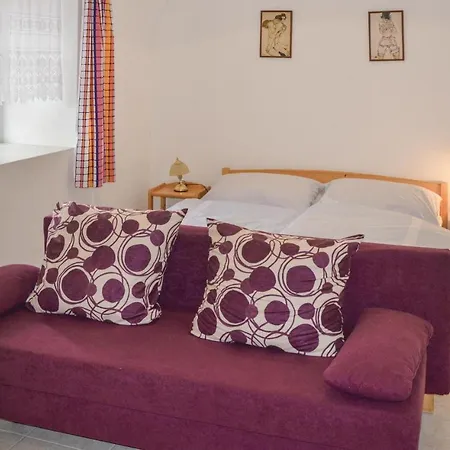 Apartment Two Bedroom In